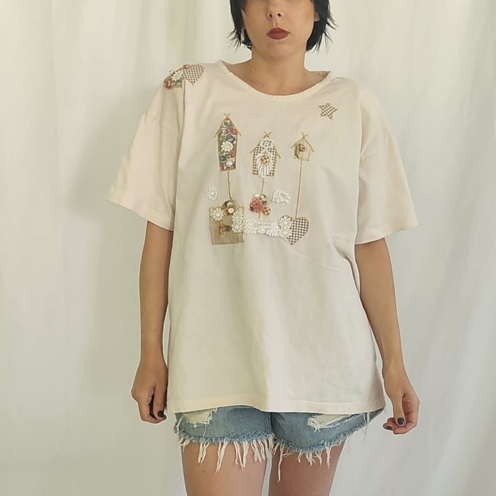 90s Pale Pink Birdhouse Tee